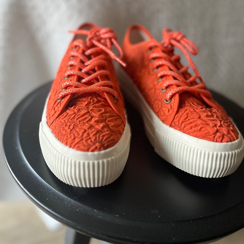DESIGUAL - never worn orange sneakers!